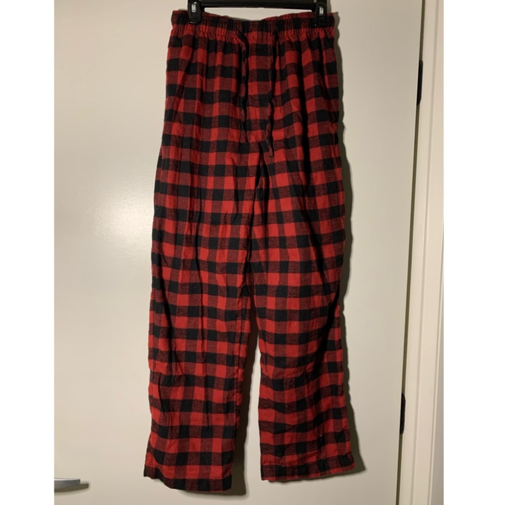 Club Room Long Plaid Pajama Pants 
Mens S
red, black